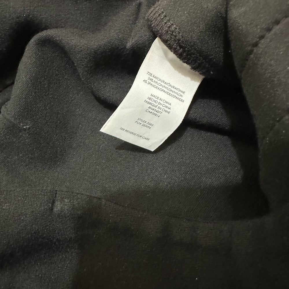 🌻2/$10 Cabi #3583 AGENCY Black Thick Knit Stretch Ponte A Line Mini Skirt - Picture 6 of 7